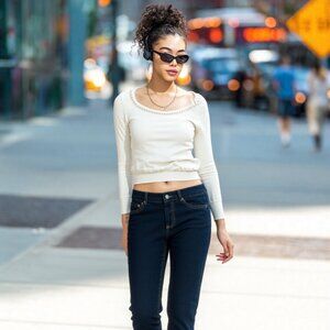 STYLE BUNDLE: AG Jeggings + FOREVER 21 Pearl-Collar Sweater, Size 25/S (BB1314B)